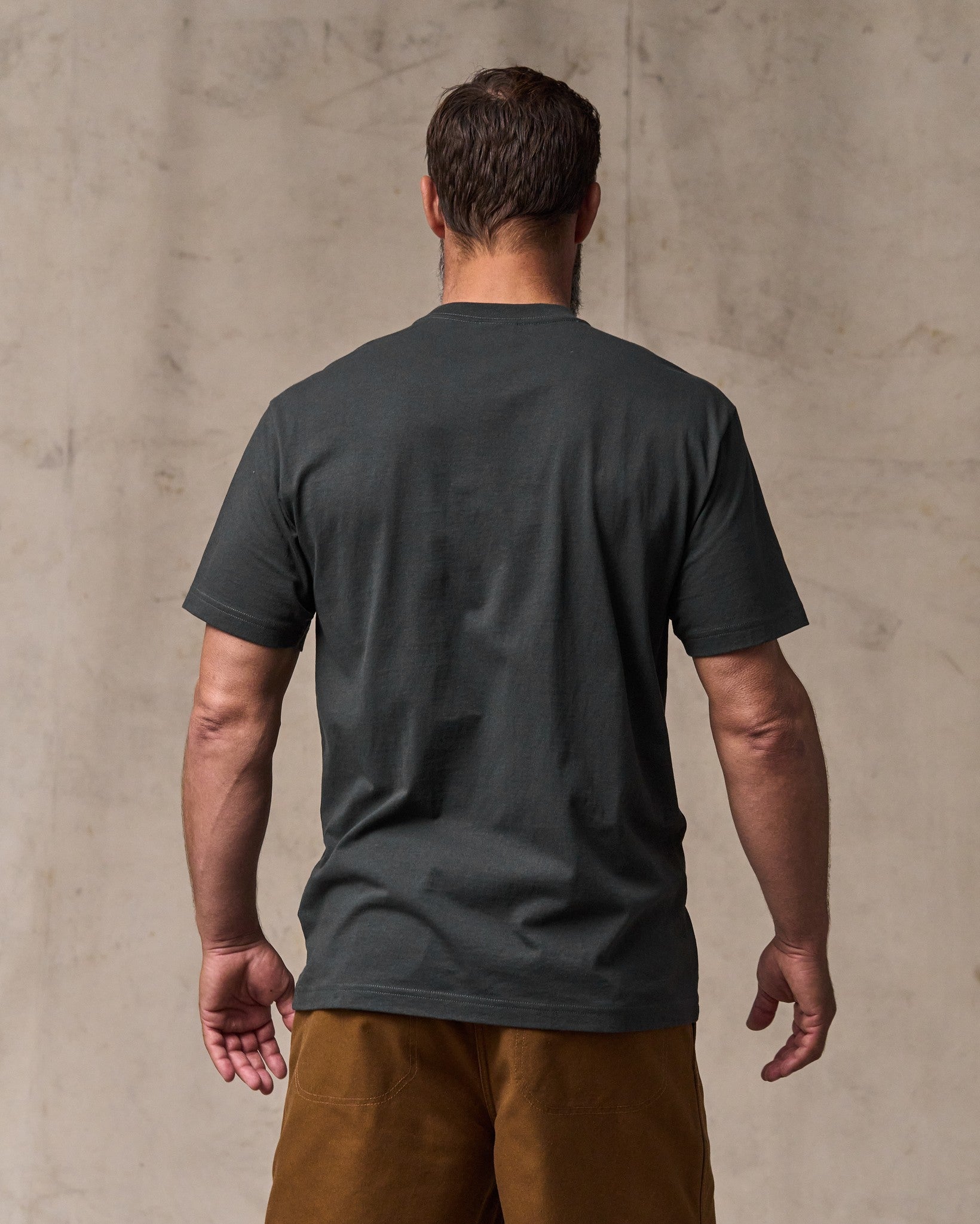 Outfitter Pocket T-shirt - Faded Black - Image 2
