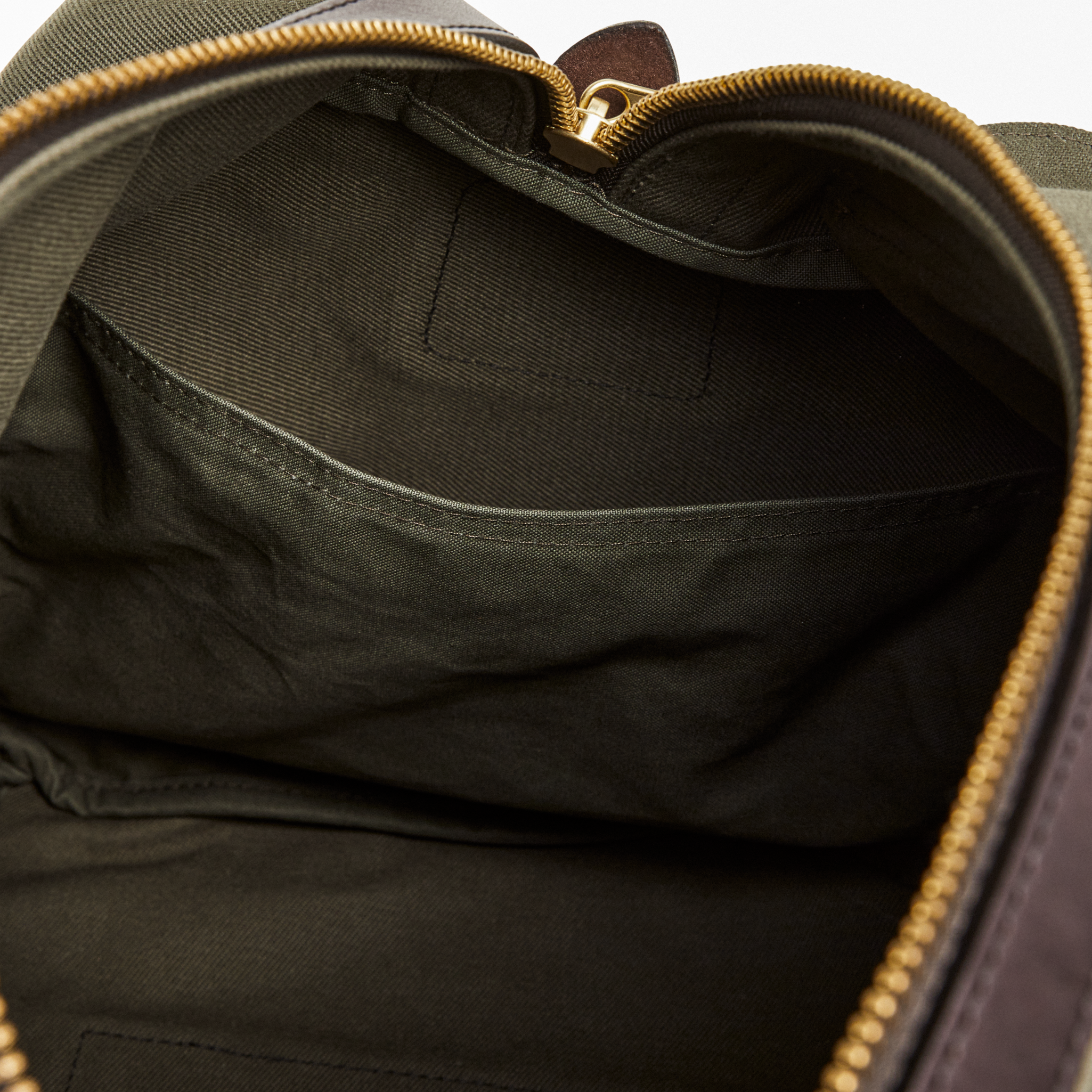 Medium Rugged Twill Duffle Bag - Otter Green - Image 9