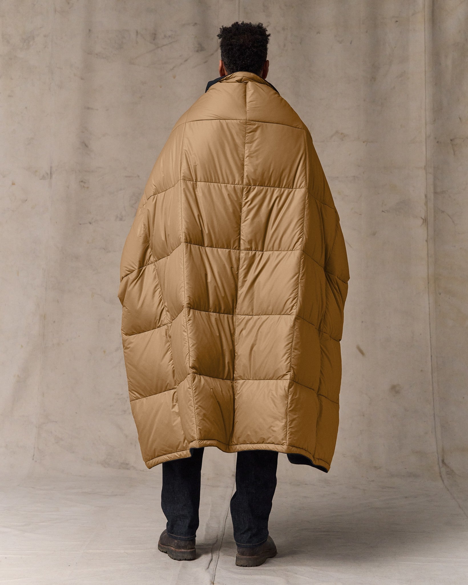 Filson X Crescent Down Works Blanket - Navy - Image 6